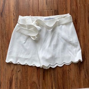 Scalloped white shorts